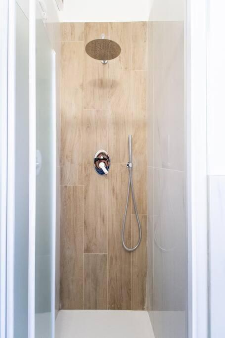 Palm Apartment Милано Екстериор снимка