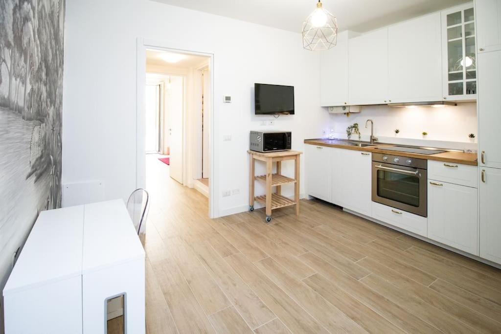 Palm Apartment Милано Екстериор снимка