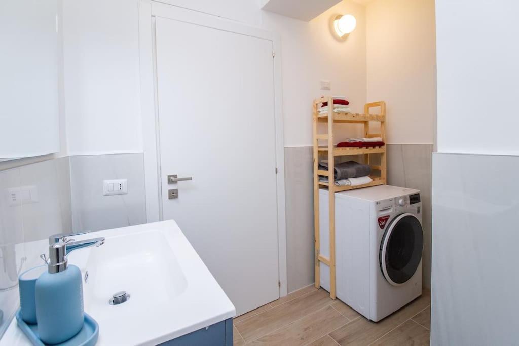 Palm Apartment Милано Екстериор снимка